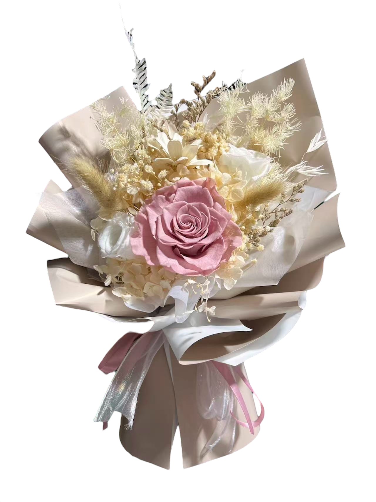 Preserved Bouquet w Gift Bag Ivory