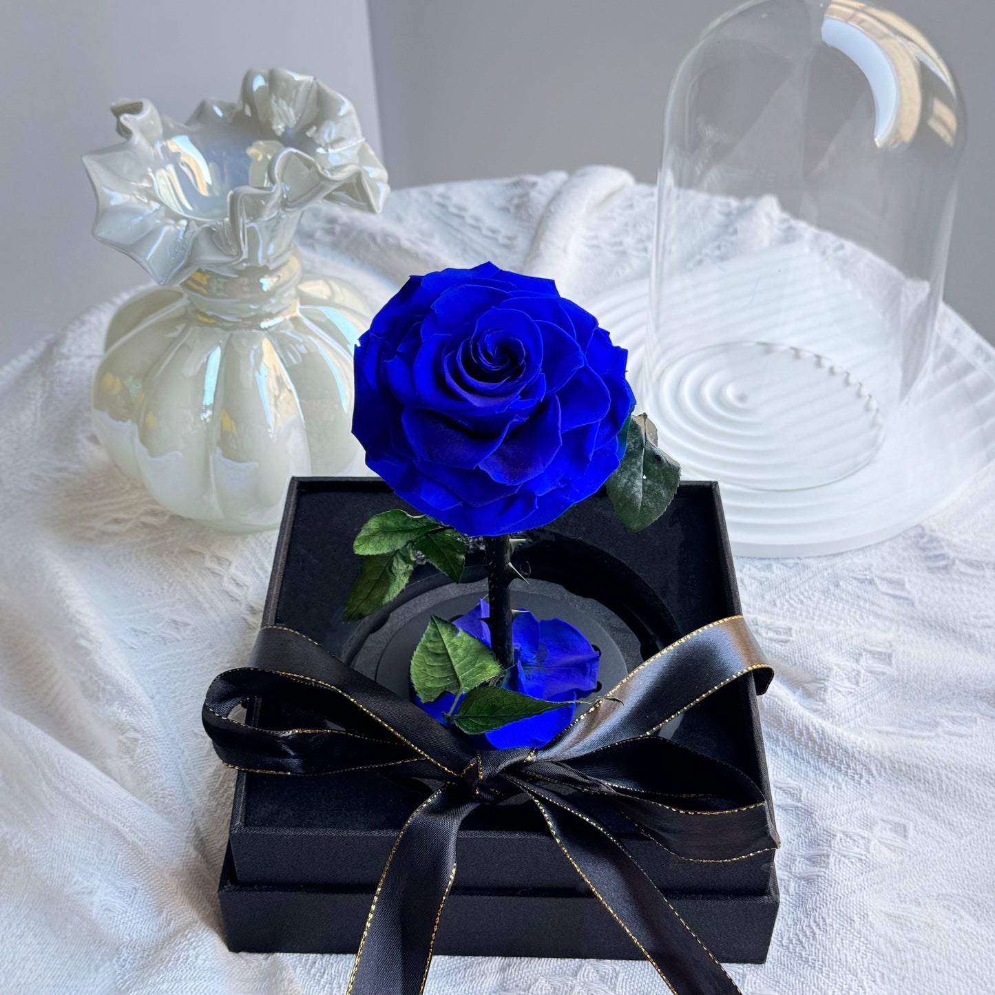 Small Rosé Dome Royal Blue Gift
