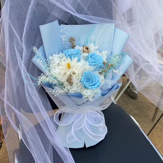 Preserved & dried flower bouquet (with gift box) Baby Blue